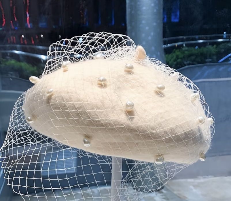 Беретки- винтажные.Торг