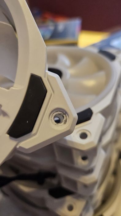 Corsair LL120 RGB LED 120mm PWM white