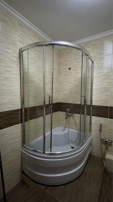 Продам душевую кабину