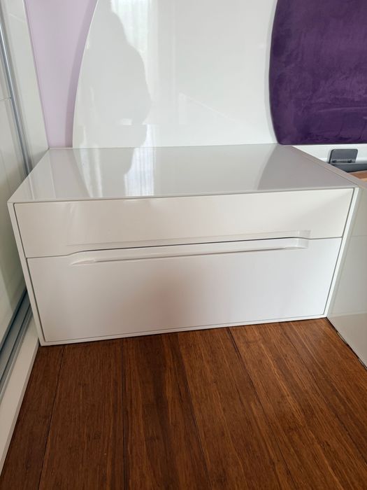 Дизайнерско MDF гланц легло 120x200 с нощни шкафчета и механизъм