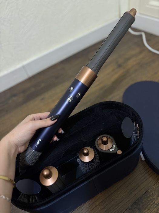 Dyson airwrap complete long, синий-золотой цвет