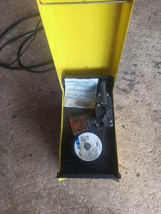 Aparat sudura cu fir fara gaz