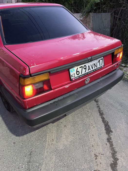 Сатылымда жігіттер