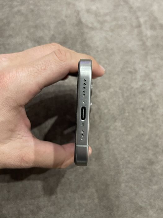 Iphone 15 pro titanium