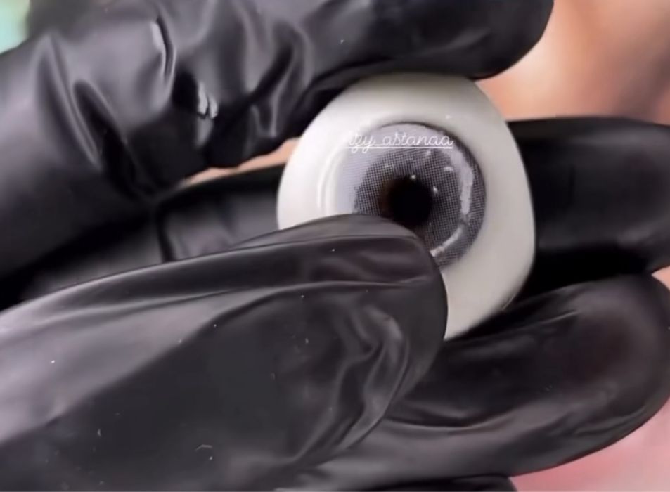 Серые линзы