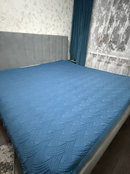 Кровать для спальни