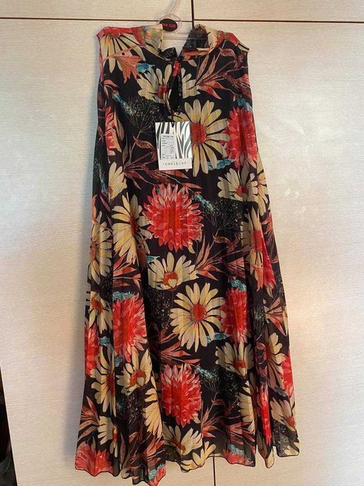 Чисто нова лятна рокля на цветя