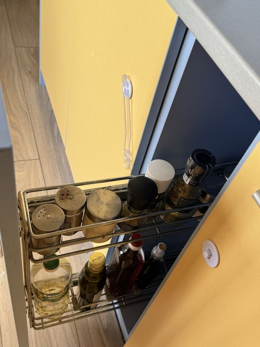 Продавам цяла кухня