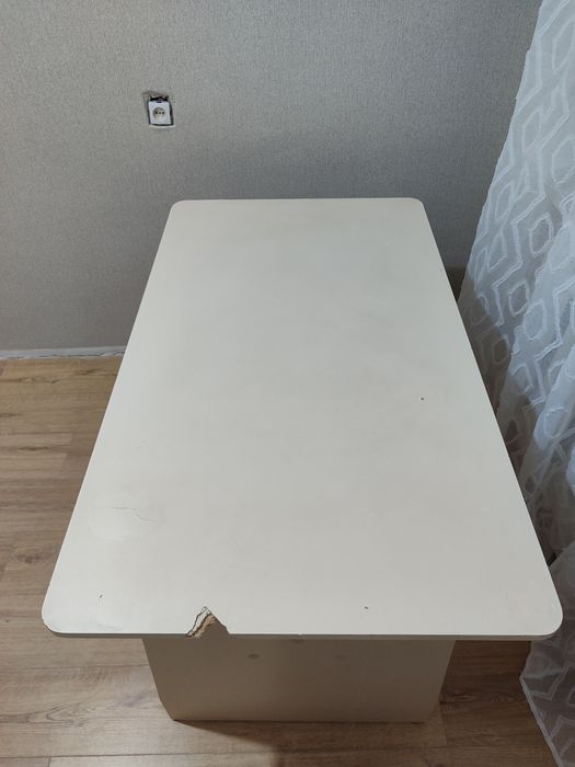 Продаю стол для кухни