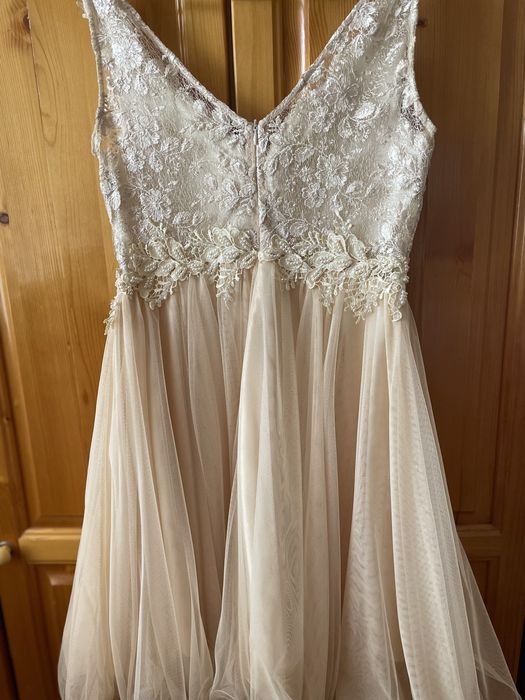 Официална рокля