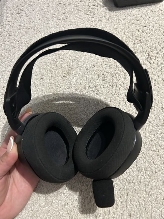 Casti steelseries arctis pro wireless