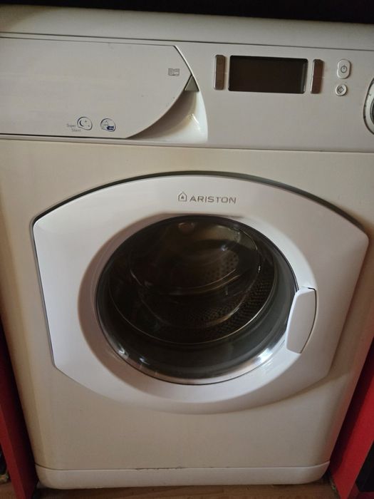 Пералня със сушилня Аристон