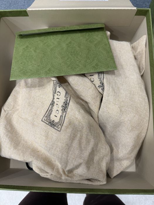 Оригинални дамски сандали GUCCI – като нови