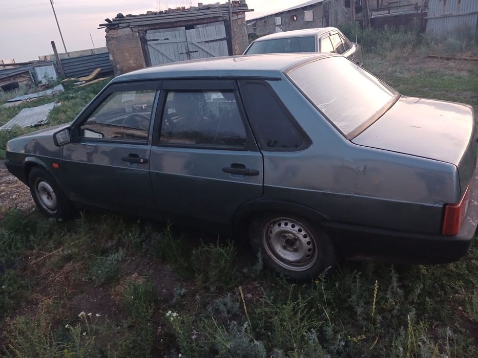 Продам машину 21099