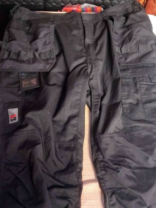 Geci pantaloni wurt super preț!