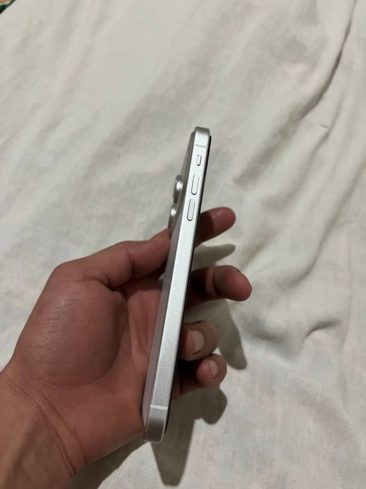 Iphone 11 17Korpus qoyilgan