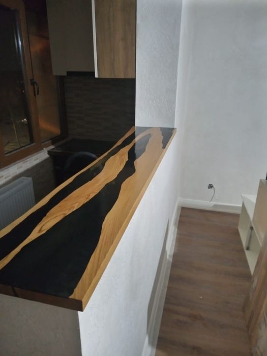 Scări interioare,blaturi ,glafuri ,riflaje etc