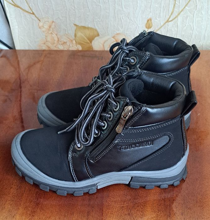 Демисезонные детские ботинки 32р.