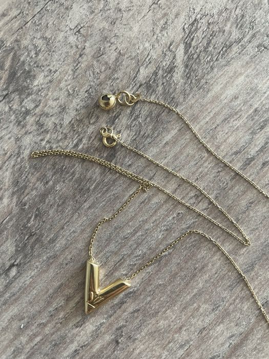 Золотое колье луи витон 2017