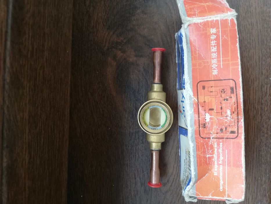 Fereastra de vizitare freon - aer conditionat - racitor