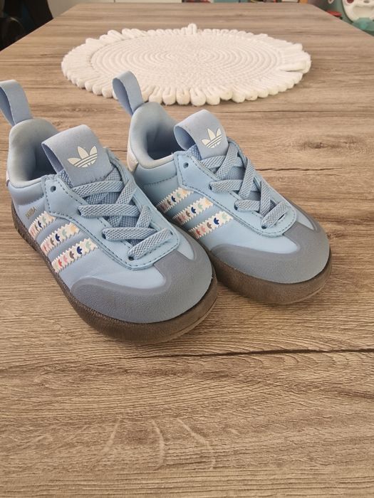 Маратонки adidas