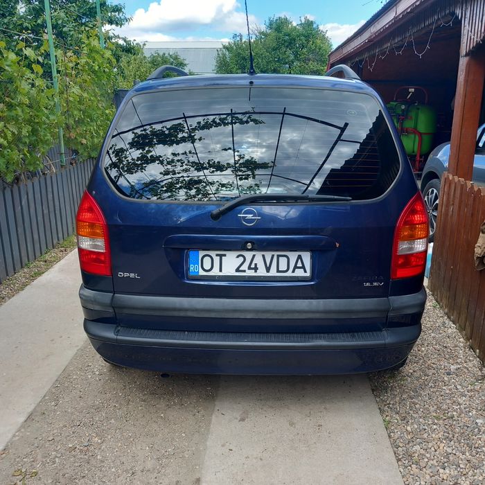 Vând..Opel zafira 7 locuri..