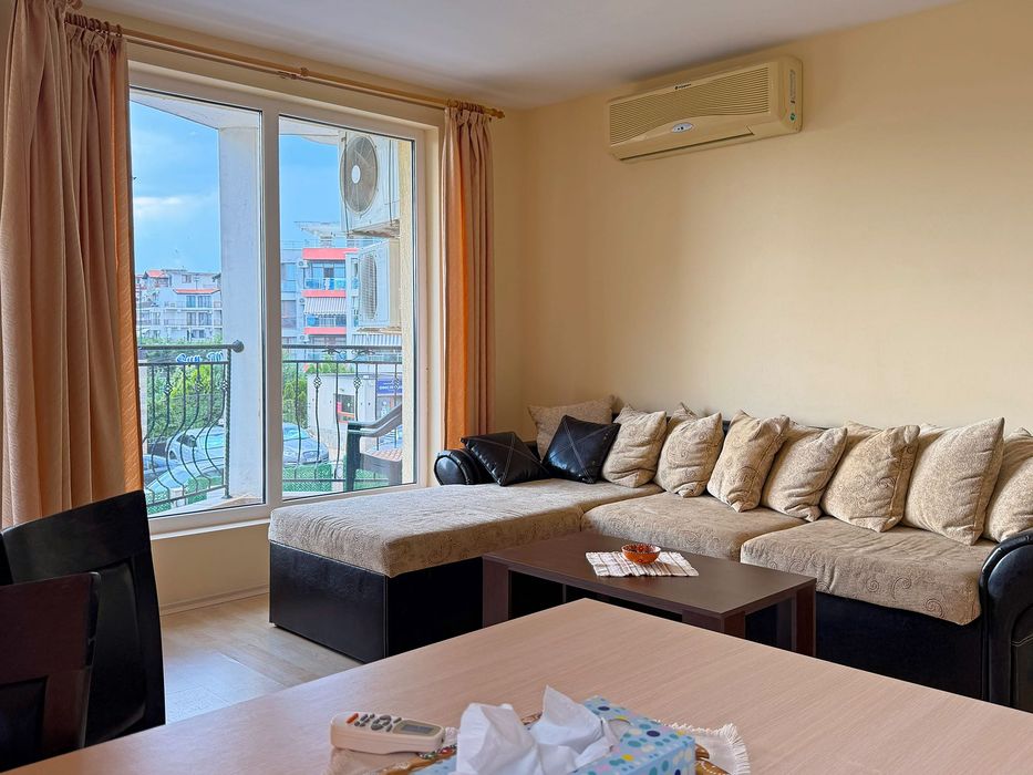 Продава се Тристаен апартамент в Свети Влас - 110 кв.м за 1091 €/кв.м - Снимка #3