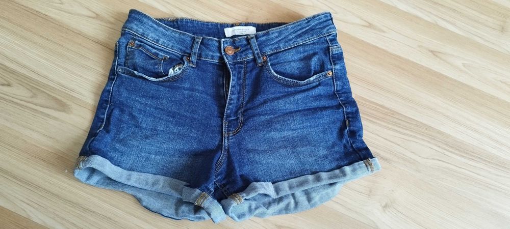 Вещи спортивного стиля