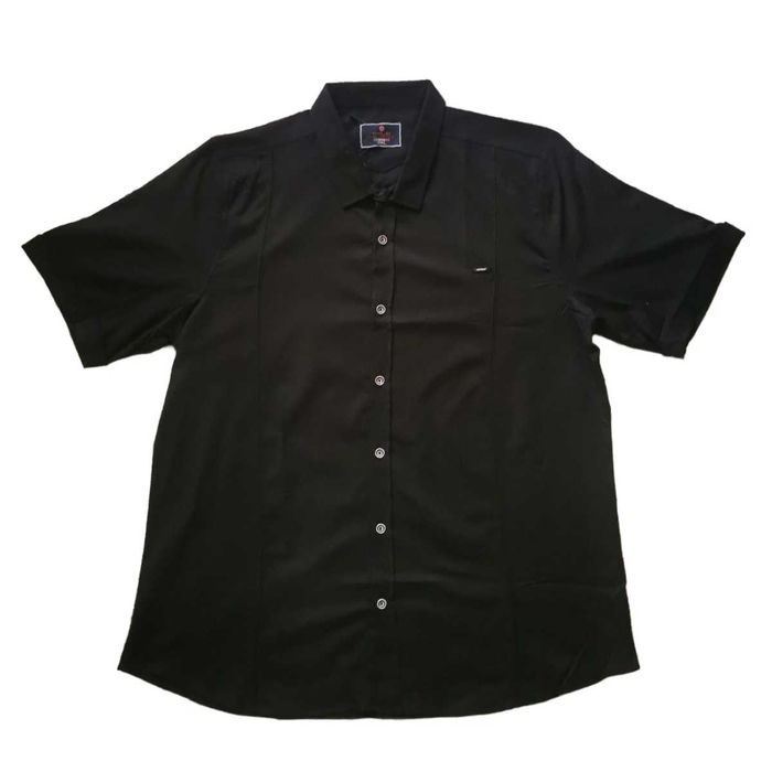 Черна риза с къс ракав