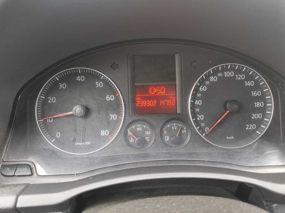 Vând golf 5 1.4 benzina