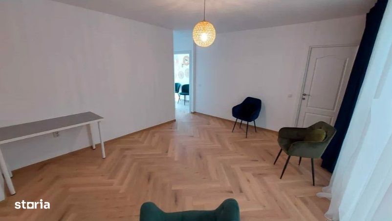 Birouri, cabinete, 20 mp, respectiv 30 mp, zona Portelanului-Iris