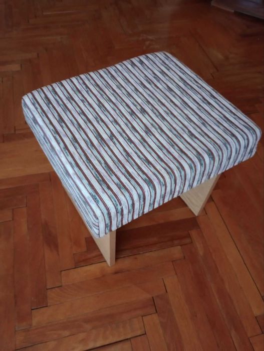 Табуретки, 4 броя