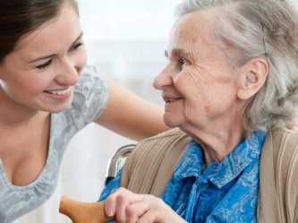 >INFIRMIERA: CALIFICATA,experimentata* spec. >(Ingrijire Batrini)