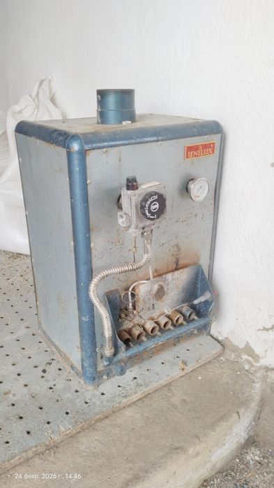 Котел напольный срочно продается на 250 квадратный