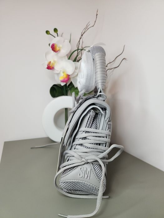 Steve Madden – дамска чанта тип маратонка, сива