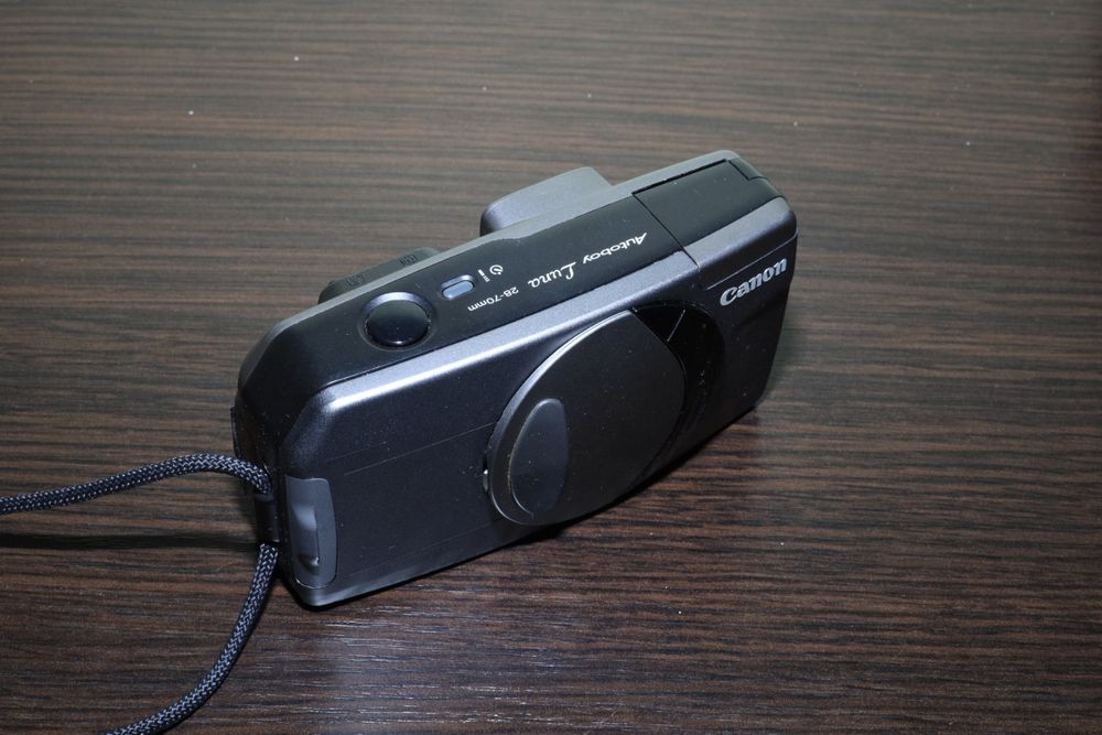 Плёночная мыльница canon