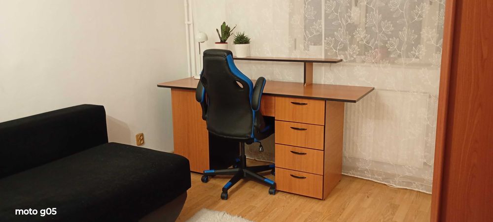 Ap B-dul Bucuresti 3 camere , 2 bai, centrala proprie