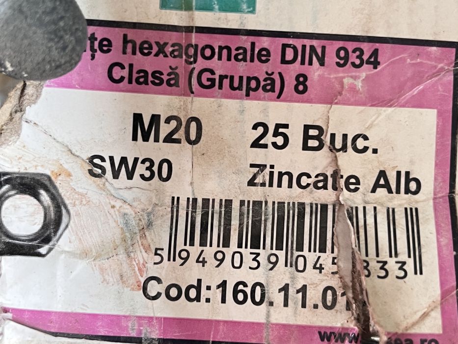 Piulite hexagonale din 934 clasa (grupa)8 M20 sw30