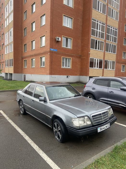 Мерседес 124,1992 года