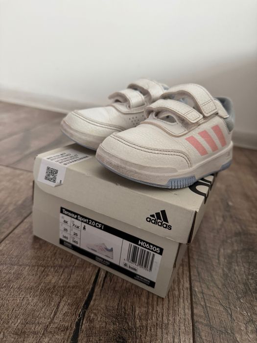 Маратонки Adidas