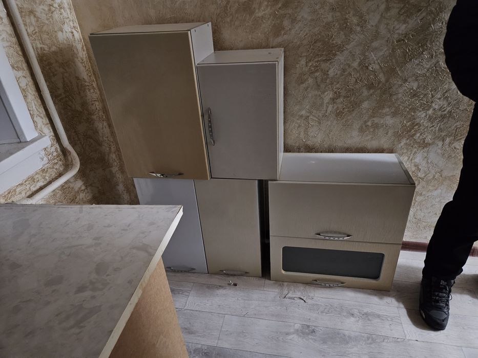 Продам кухонный гарнитур б/у