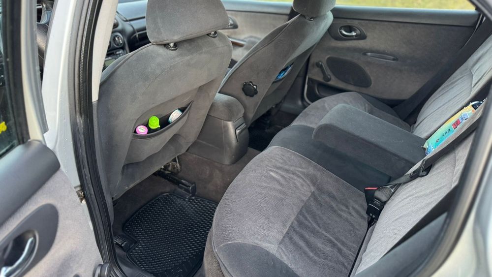 Ford Mondeo Ghia Cutie Automata Benzină + Gpl Pret 750euro