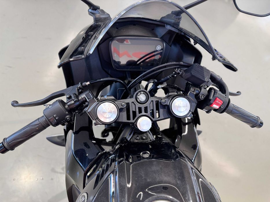 Motocicleta Yamaha YZF R125