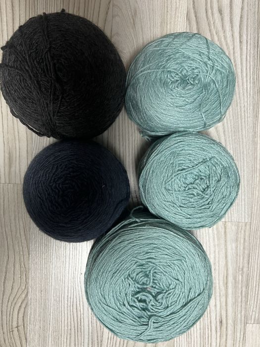 Пряжа разных цветов