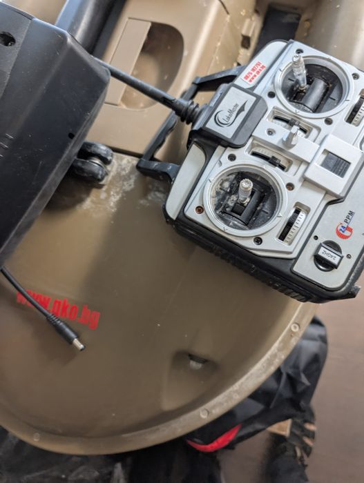 Лодка за захранка Lake Master M2