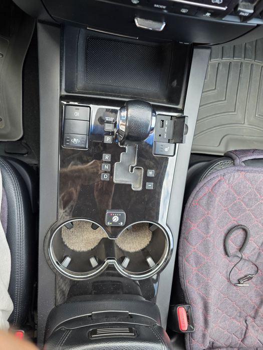 Автомобиль Киа Мохаве 3,8 газ-бензин
