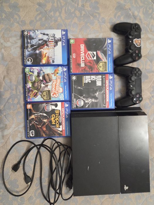 Продам, ps4 fat.