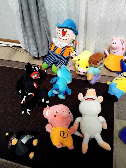 Разпродажба на играчки почти неизползвани