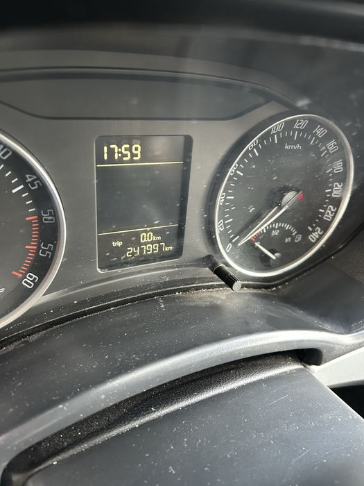 SKODA Octavia 2011 — imagine 5
