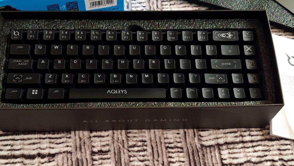 Tastatura AQIRYS Mira Black